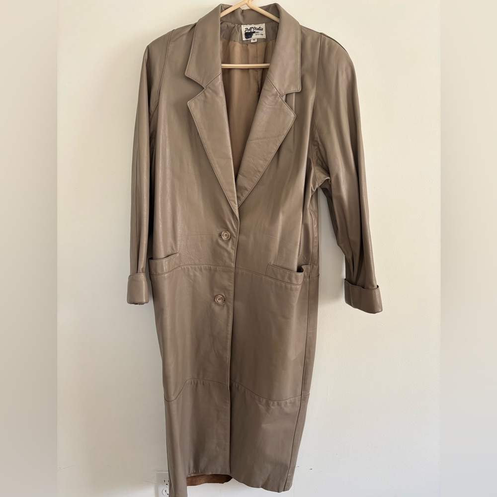 Vintage Tan Leather Women's Coat, size M‎